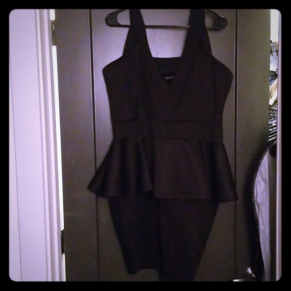 Boohoo peplum scuba dress - Picture 1 of 3